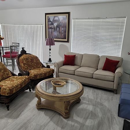 Dallas Bnb Villa Lehigh Acres Dış mekan fotoğraf